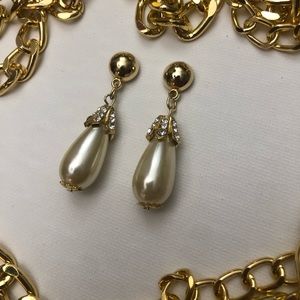 Vintage Gold Toned w/ Faux Pearl Drop Earrings